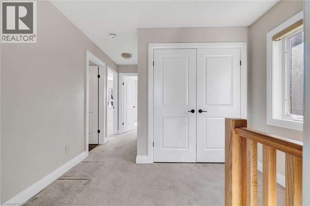 47 PONDCLIFFE Drive thumbnail 17