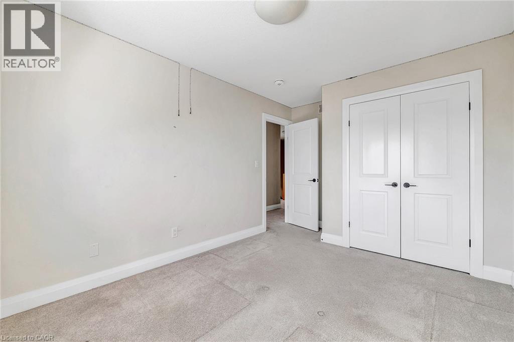 47 PONDCLIFFE Drive thumbnail 19