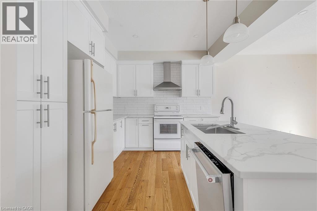 47 PONDCLIFFE Drive thumbnail 7