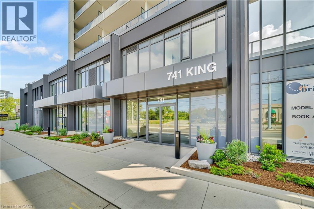 741 KING Street W Unit# 906 thumbnail 2