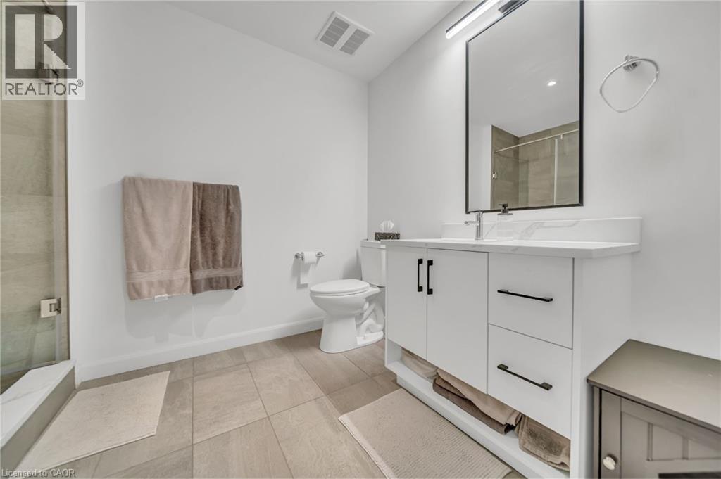 741 KING Street W Unit# 906 thumbnail 22