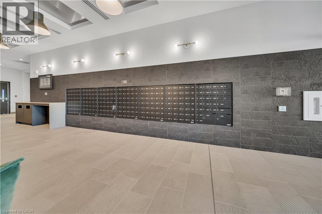 741 KING Street W Unit# 906 thumbnail 4