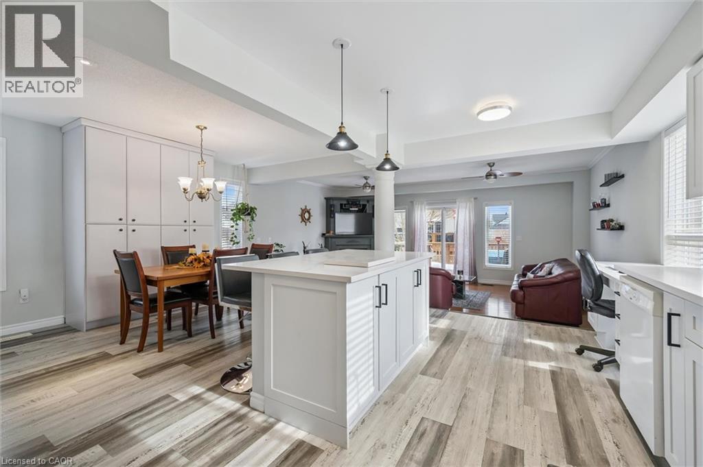 11 ACORN Way thumbnail 6