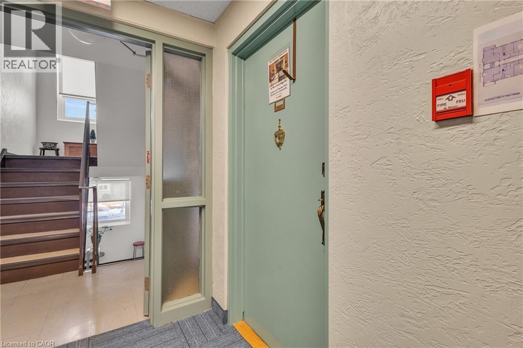 67 BRECKENRIDGE Drive Unit# 202 thumbnail 6