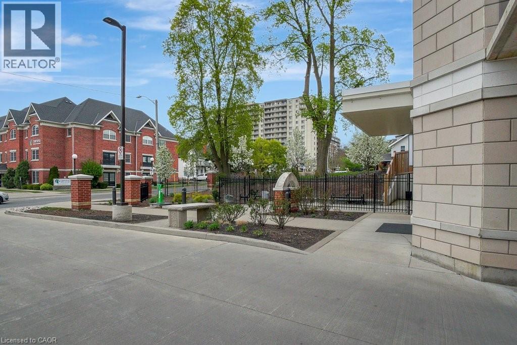 399 QUEEN Street S Unit# 101 thumbnail 8