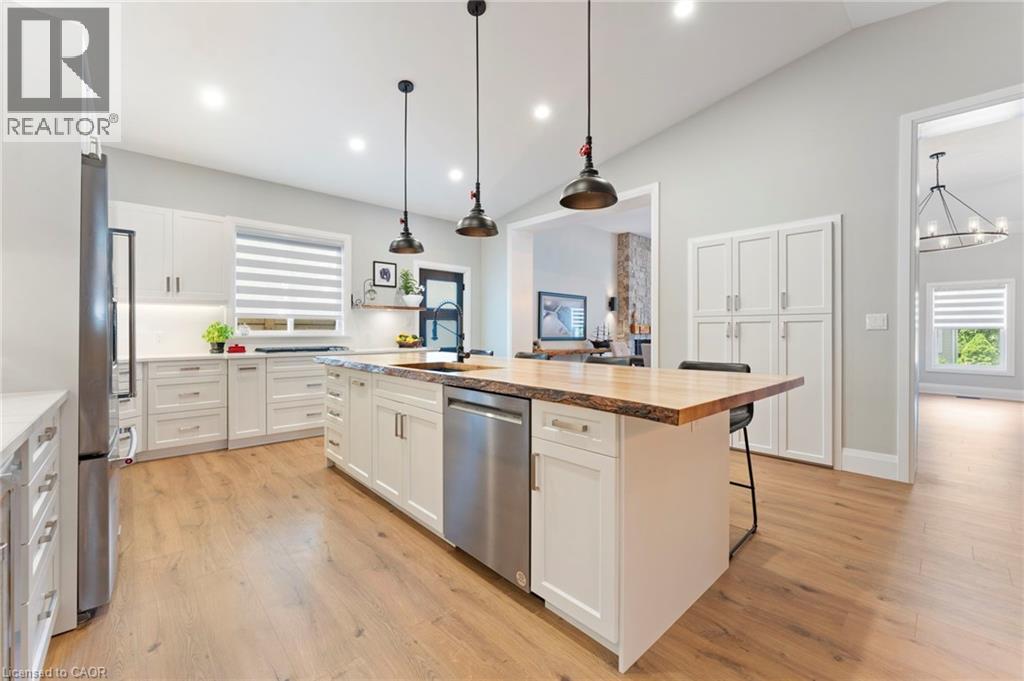 1283 SWAN Street thumbnail 15