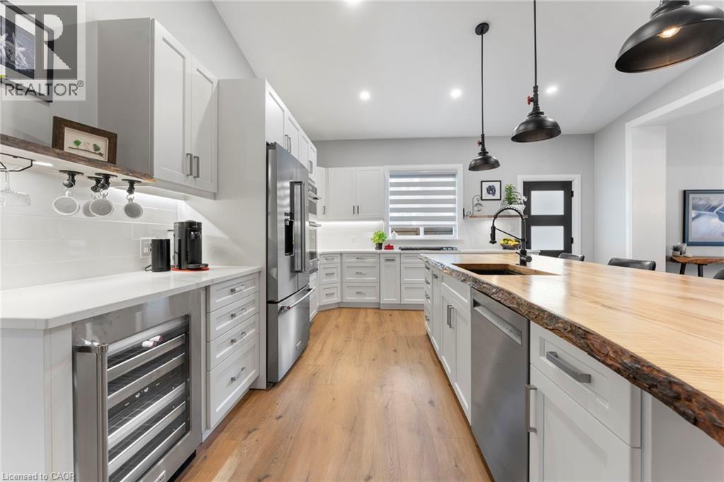 1283 SWAN Street thumbnail 16