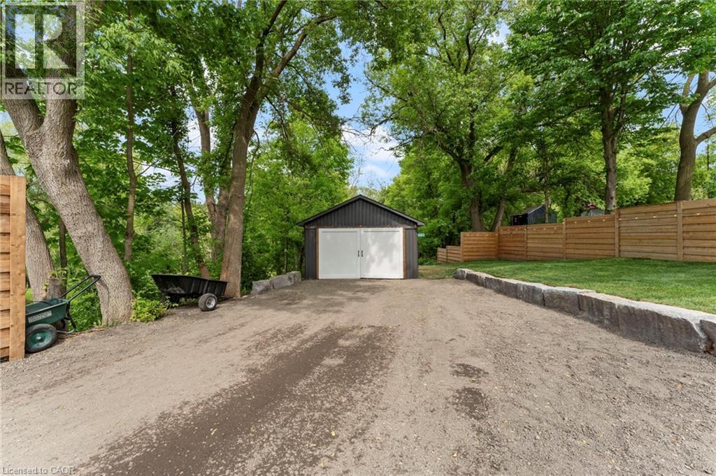 1283 SWAN Street thumbnail 43