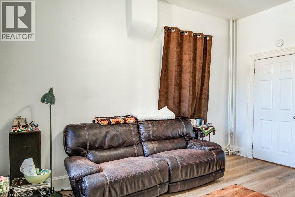 30 BROOK Street thumbnail 11