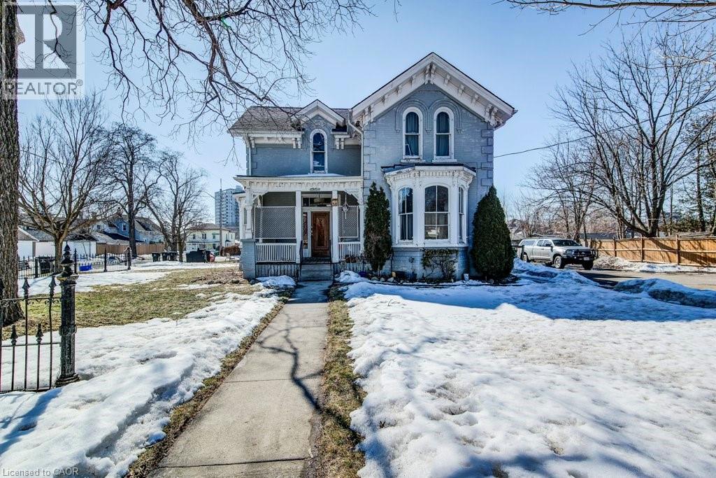 30 BROOK Street thumbnail 3