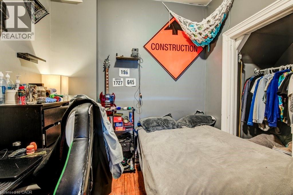 30 BROOK Street thumbnail 36