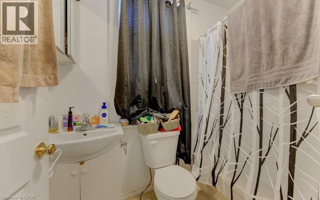 11 SIMCOE Street thumbnail 15