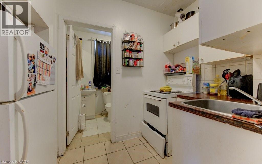 11 SIMCOE Street thumbnail 14