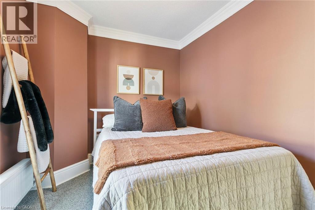 132 QUEEN Street W thumbnail 39