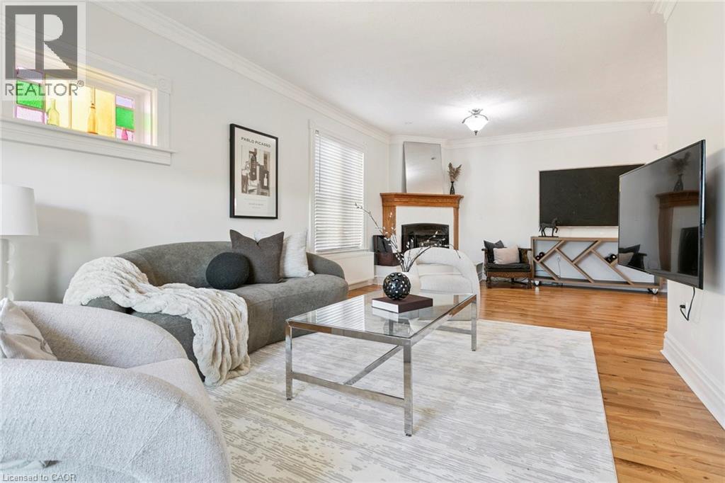 132 QUEEN Street W thumbnail 13