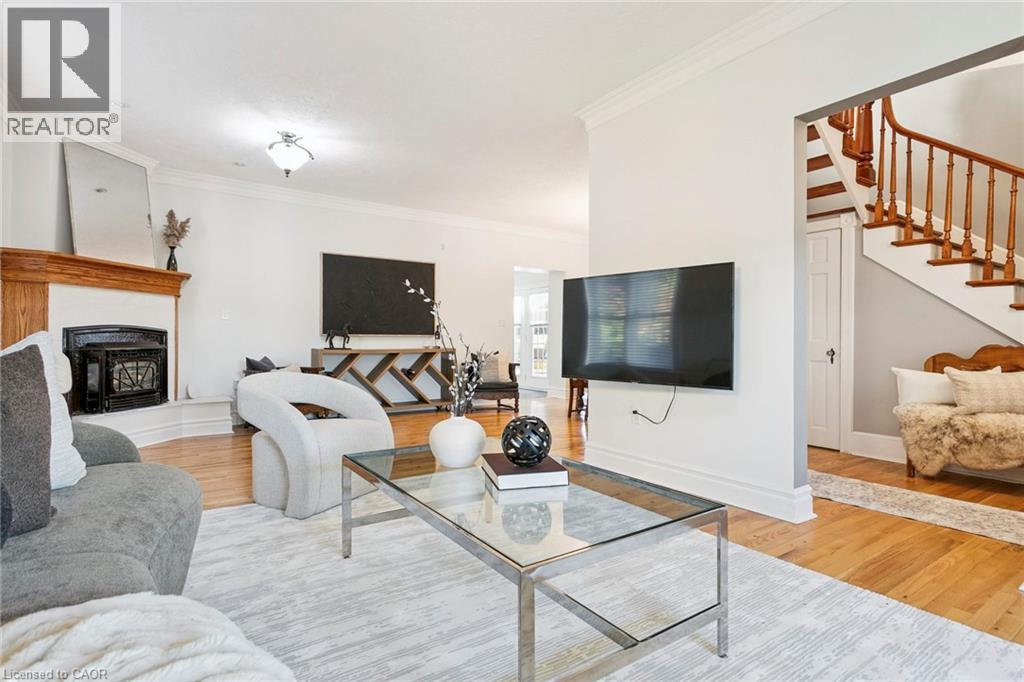 132 QUEEN Street W thumbnail 16