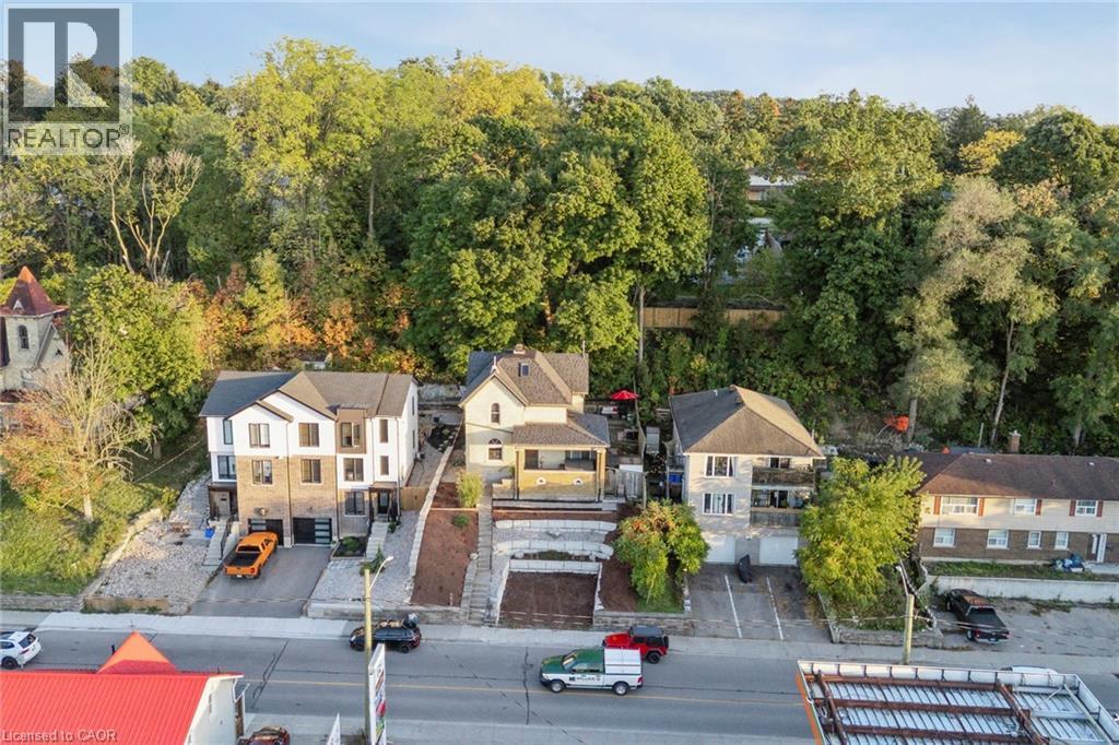 132 QUEEN Street W thumbnail 50