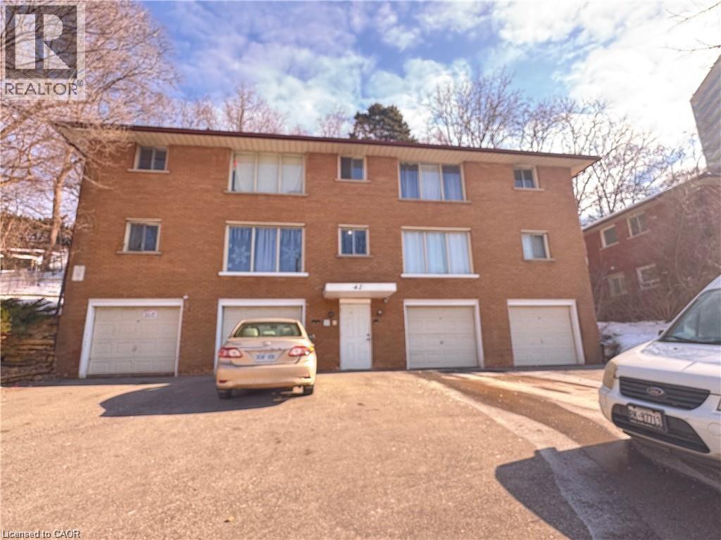 42 MARKET Street thumbnail 3