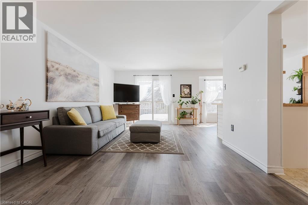 54 GREEN VALLEY Drive Unit# 23 thumbnail 4