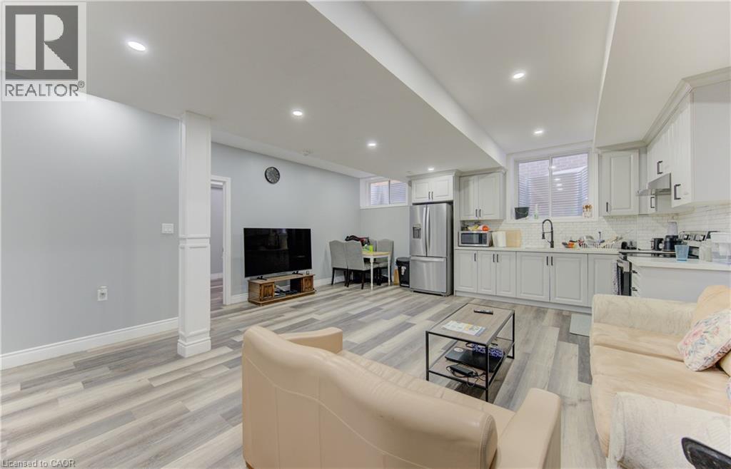 285 SEDGEWOOD Street thumbnail 42