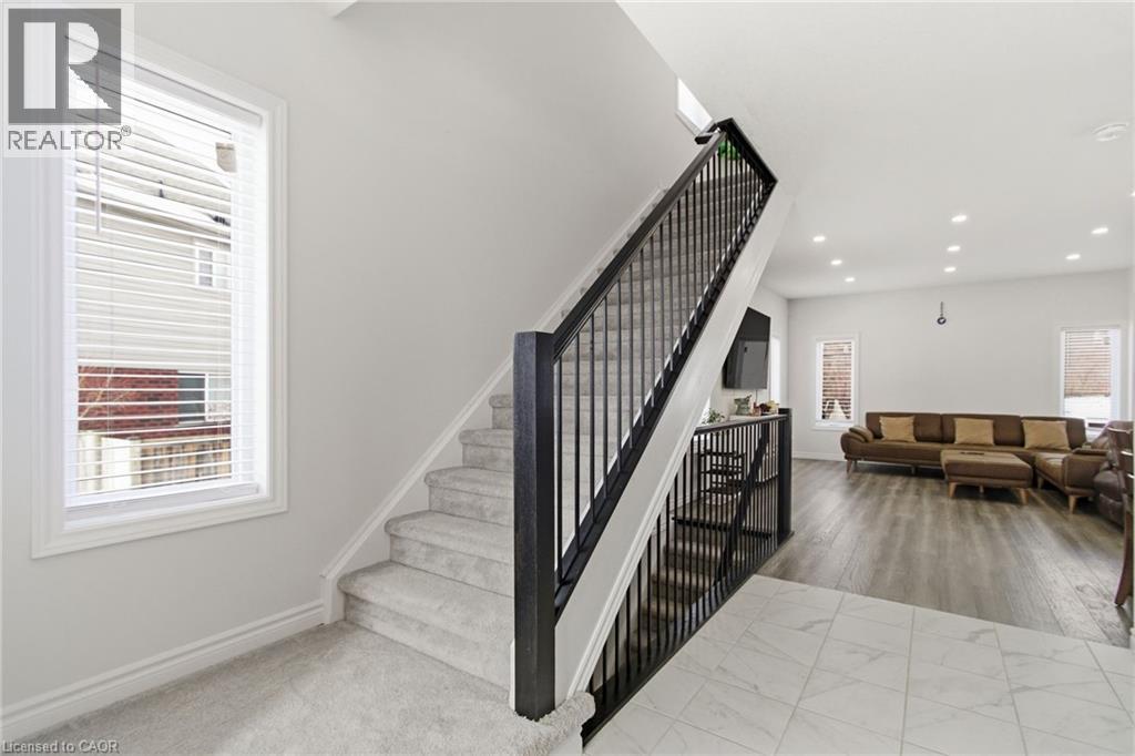 59 MONARCH WOODS Drive thumbnail 5