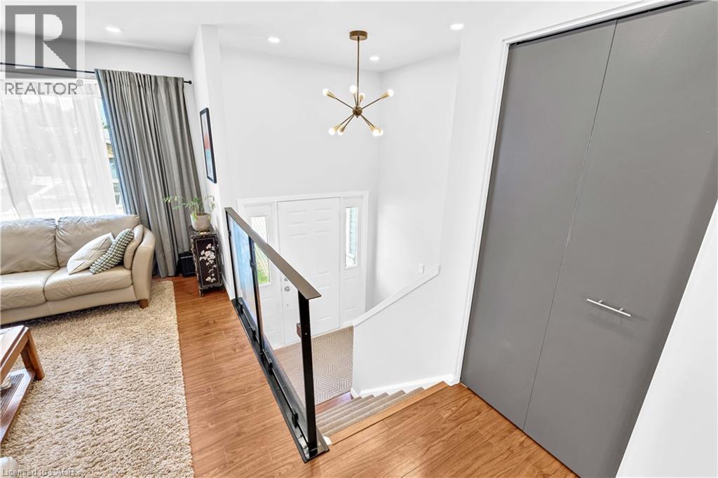 19 KESSELRING Drive thumbnail 5