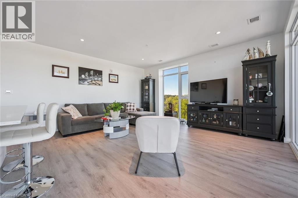 15 GLEBE Street Unit# 902 thumbnail 11