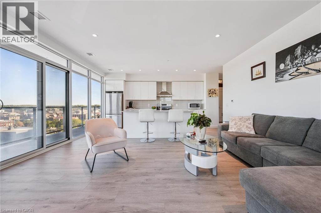 15 GLEBE Street Unit# 902 thumbnail 4