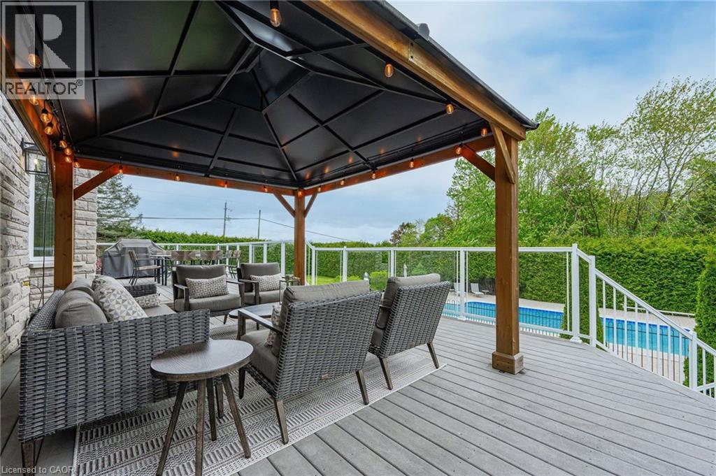 1 BROWN Avenue thumbnail 35