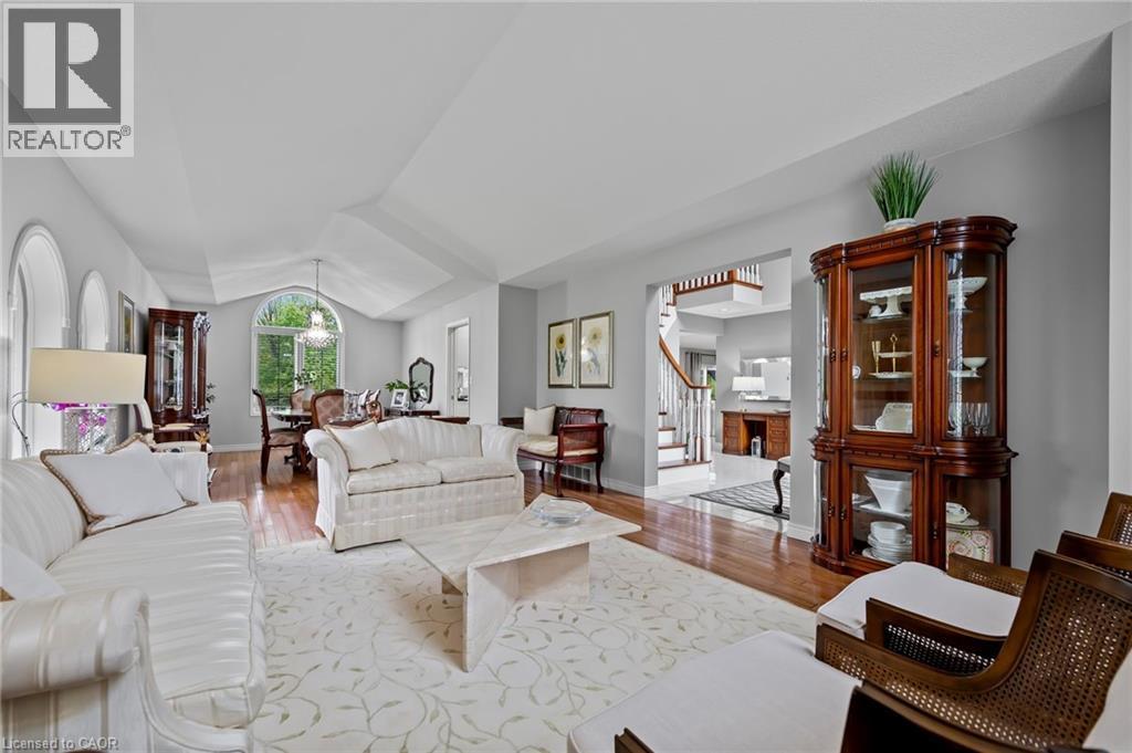 1 BROWN Avenue thumbnail 8