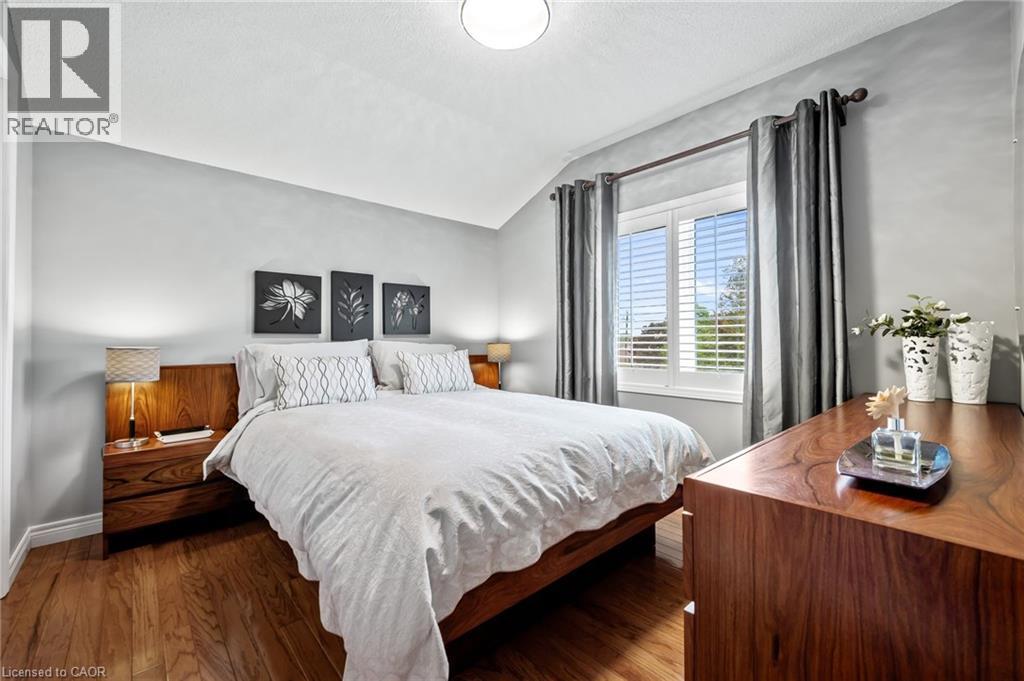 1 BROWN Avenue thumbnail 22