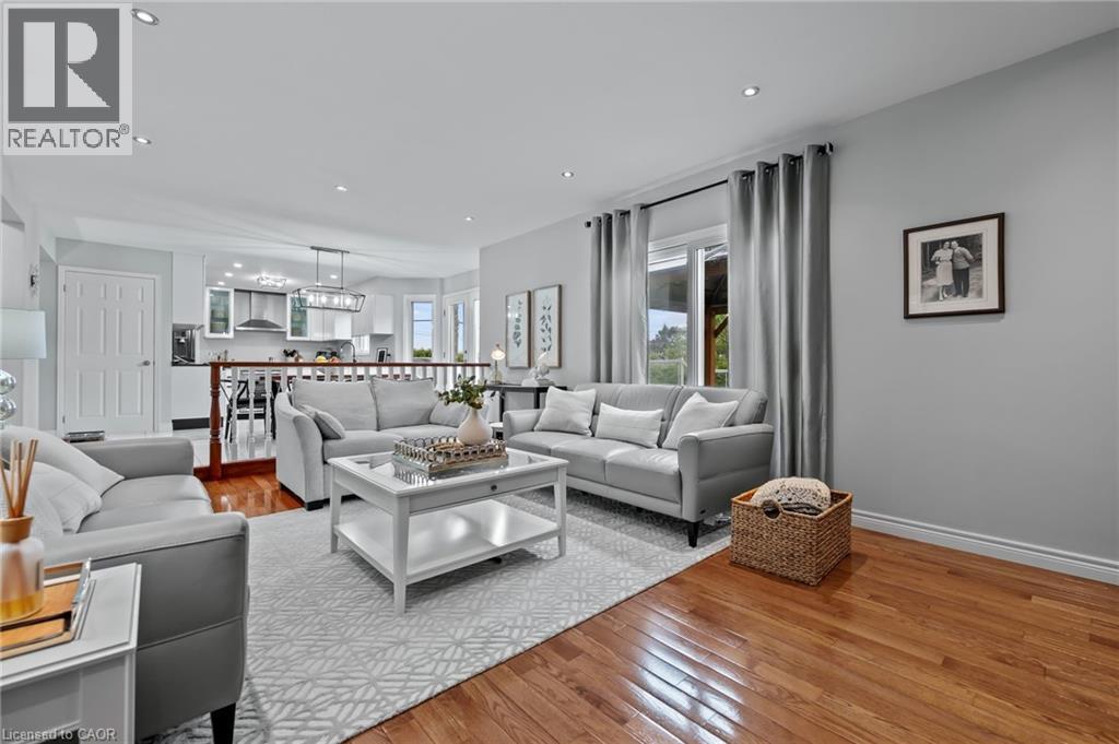 1 BROWN Avenue thumbnail 13