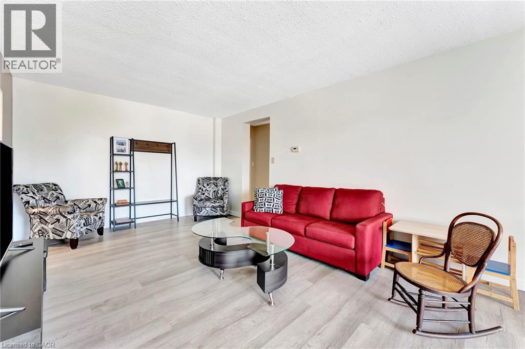 944 CALEDONIAN View Unit# 405 thumbnail 11