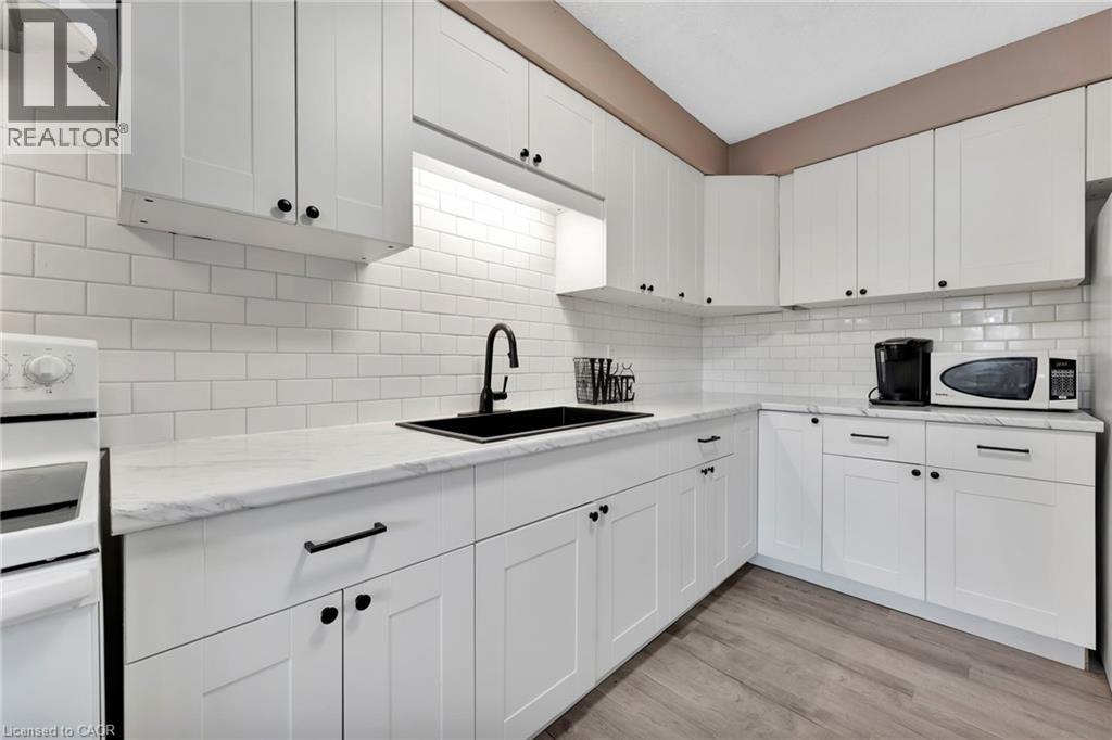 944 CALEDONIAN View Unit# 405 thumbnail 17