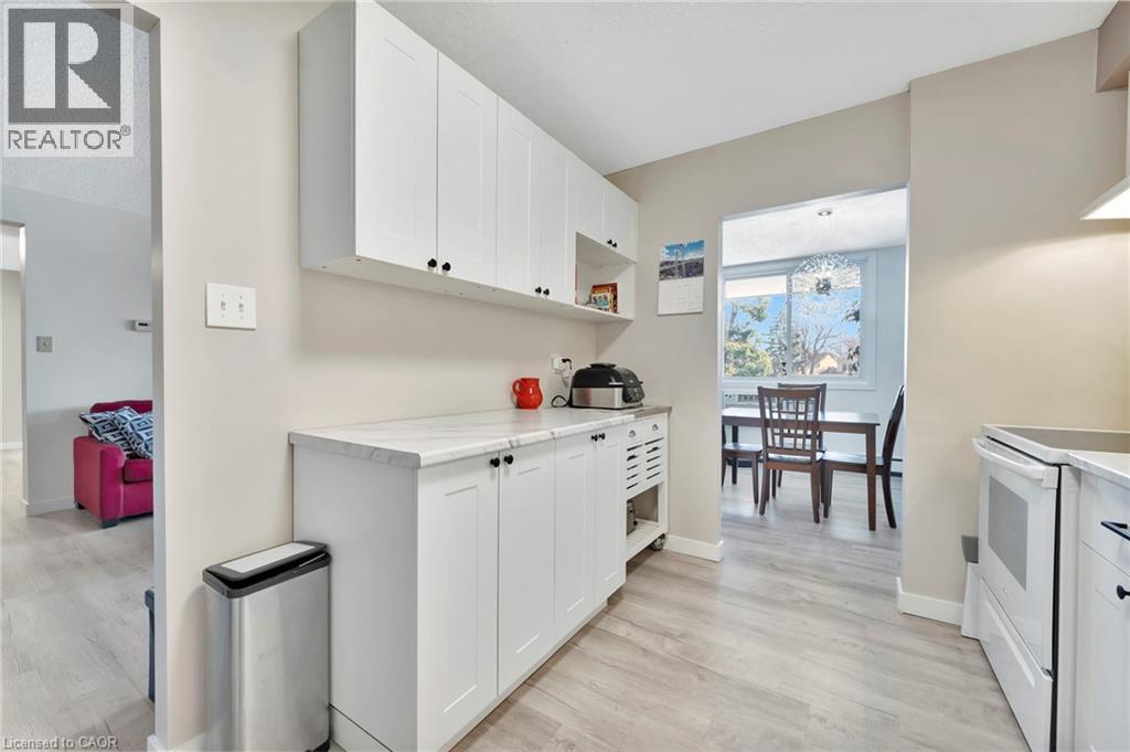 944 CALEDONIAN View Unit# 405 thumbnail 18