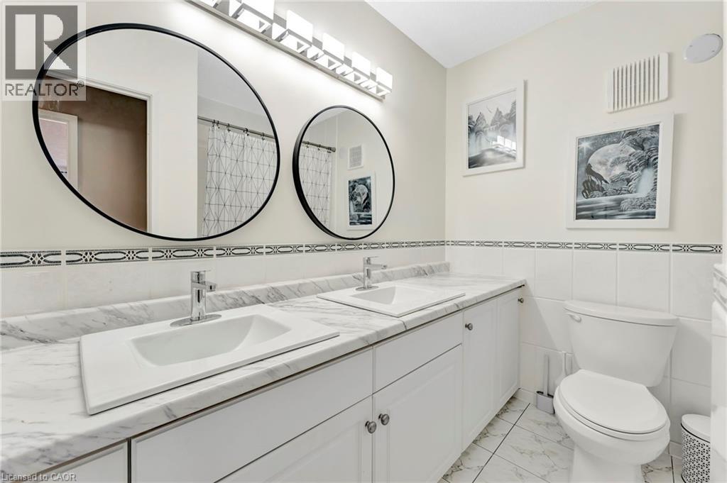 944 CALEDONIAN View Unit# 405 thumbnail 23