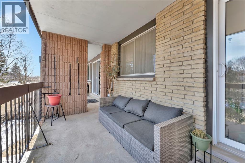 944 CALEDONIAN View Unit# 405 thumbnail 25