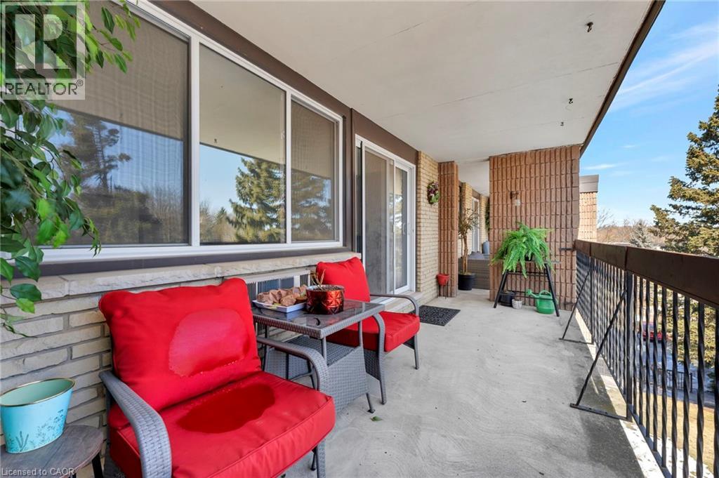 944 CALEDONIAN View Unit# 405 thumbnail 28