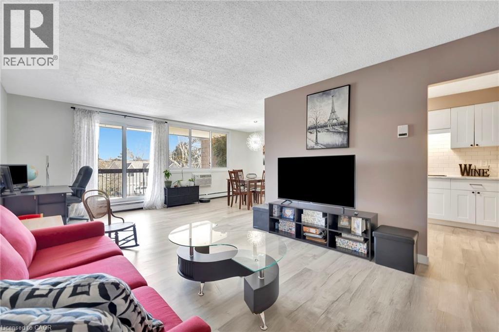 944 CALEDONIAN View Unit# 405 thumbnail 9