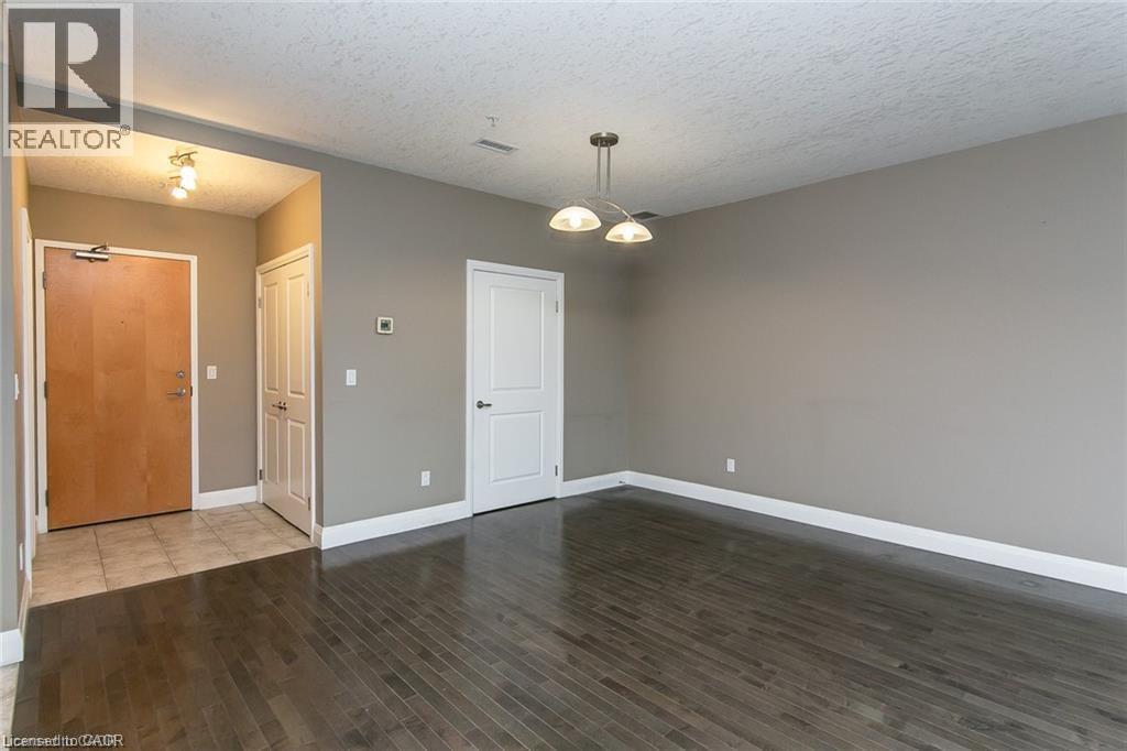 165 DUKE Street E Unit# 211 thumbnail 17