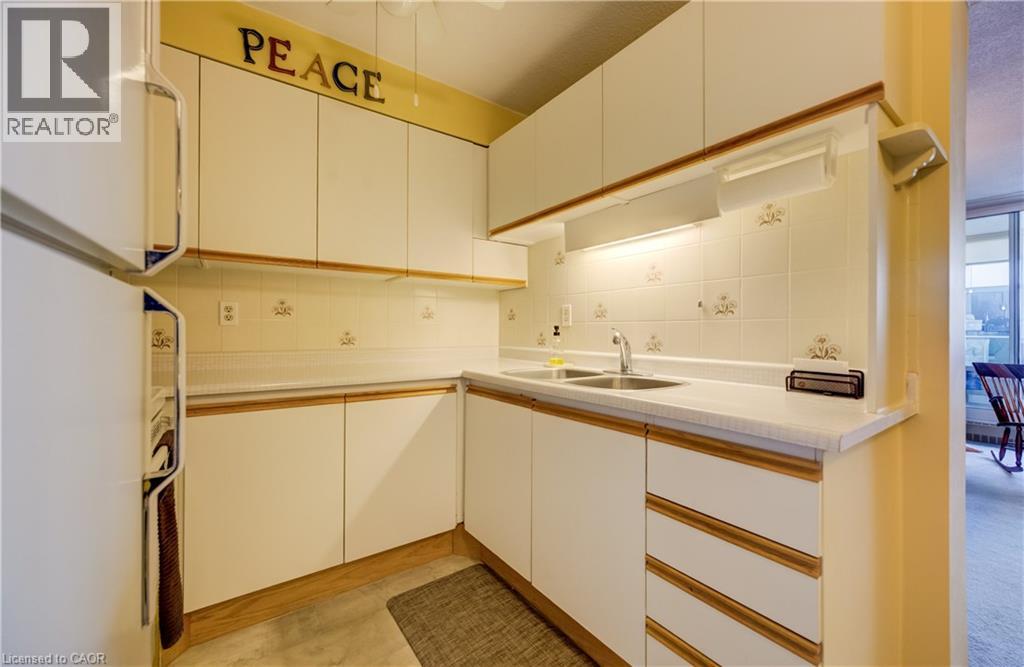 225 HARVARD Place Unit# 911 thumbnail 10