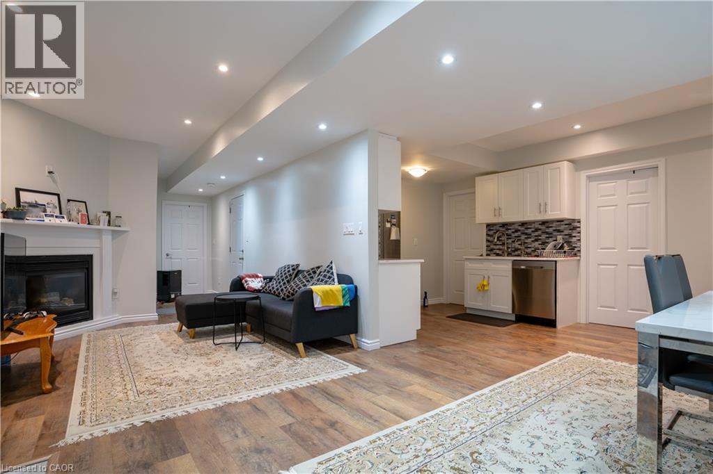 792 SNOWBERRY Court thumbnail 43