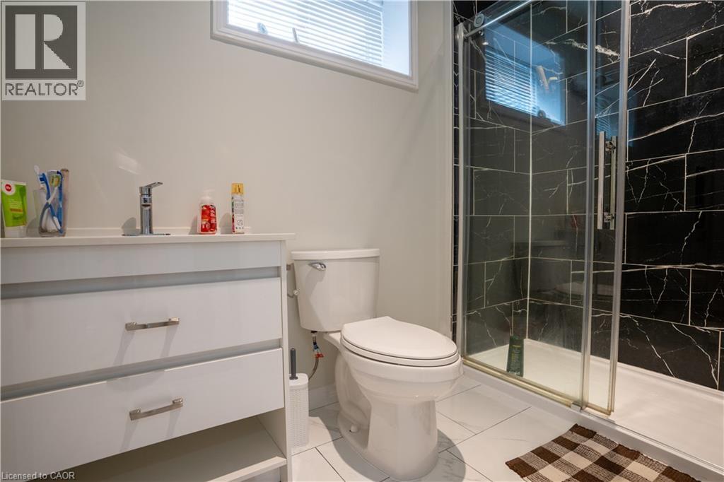 792 SNOWBERRY Court thumbnail 40