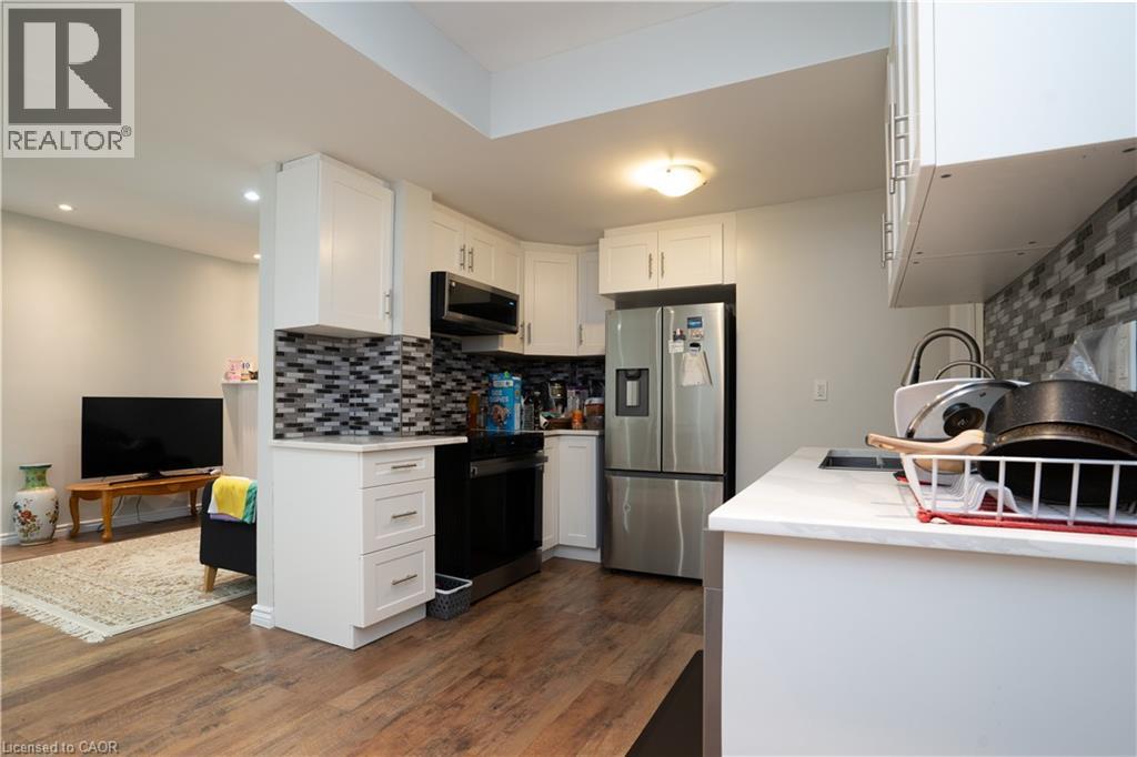 792 SNOWBERRY Court thumbnail 38