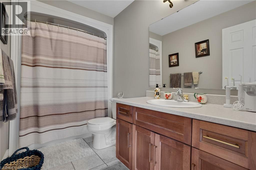 214 SNYDERS Road E Unit# 4 thumbnail 32