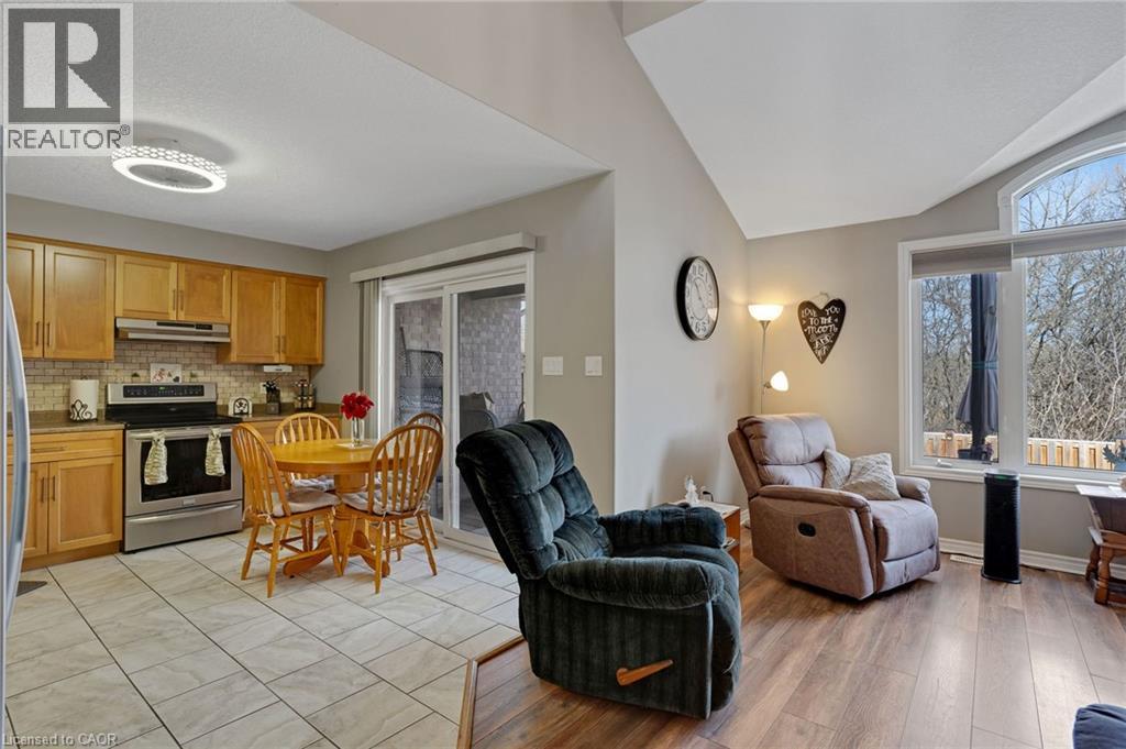 214 SNYDERS Road E Unit# 4 thumbnail 7