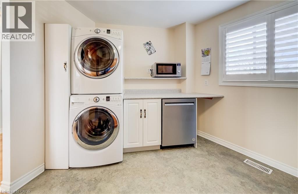 60 ELMSDALE Drive Unit# 11 thumbnail 19