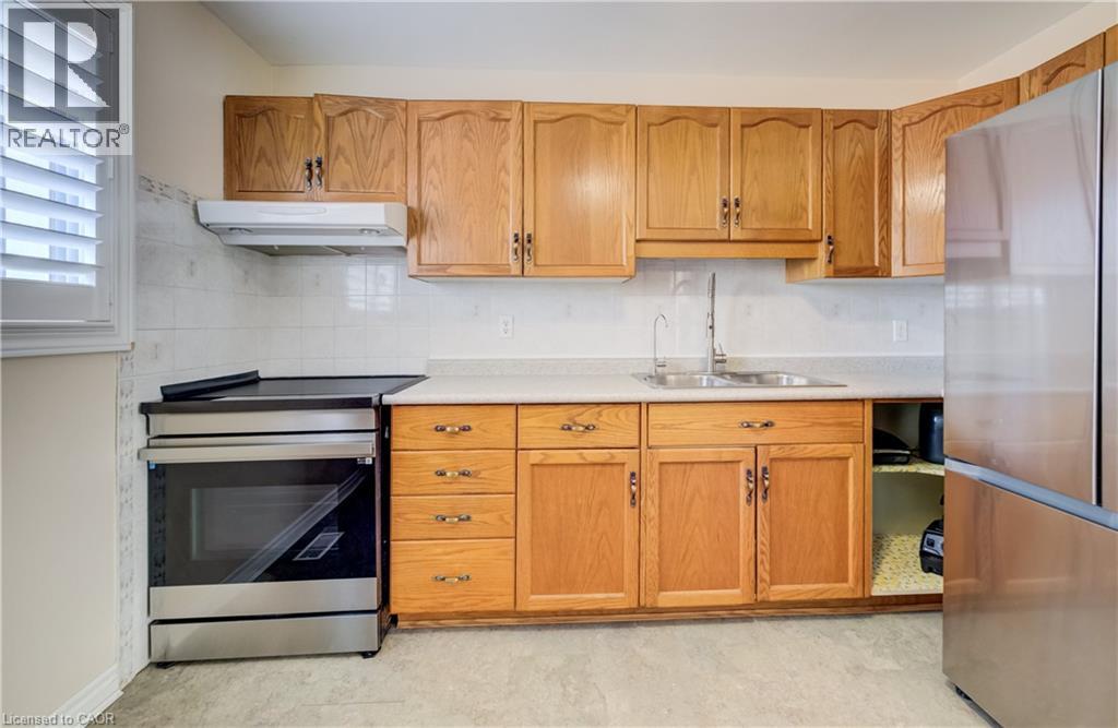 60 ELMSDALE Drive Unit# 11 thumbnail 21