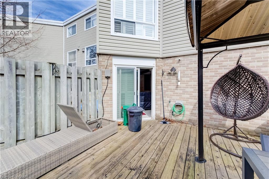 60 ELMSDALE Drive Unit# 11 thumbnail 35