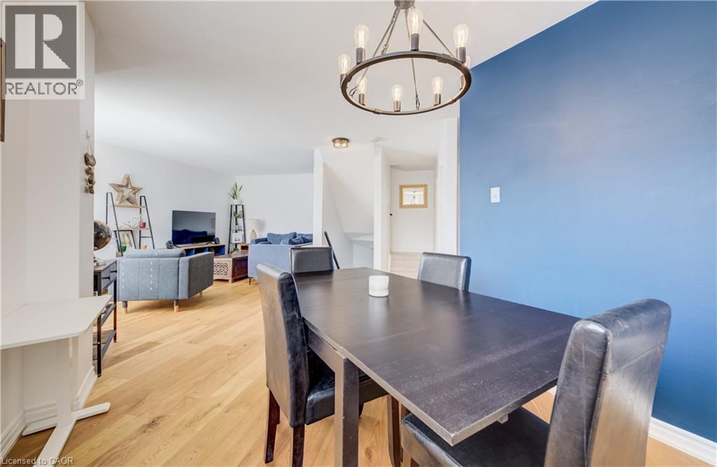 60 ELMSDALE Drive Unit# 11 thumbnail 15